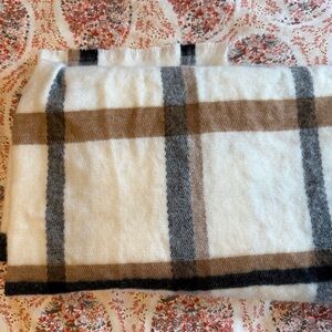 Zara Checkered Wool Scarf in Cream and Black